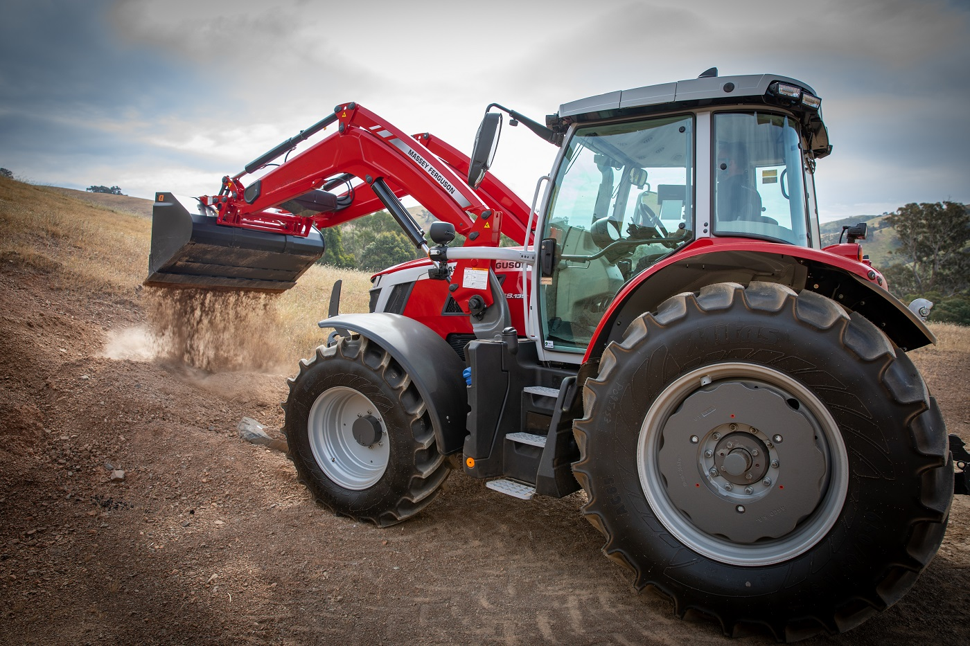 MF 6S Series MHP Tractors | 135-180 HP