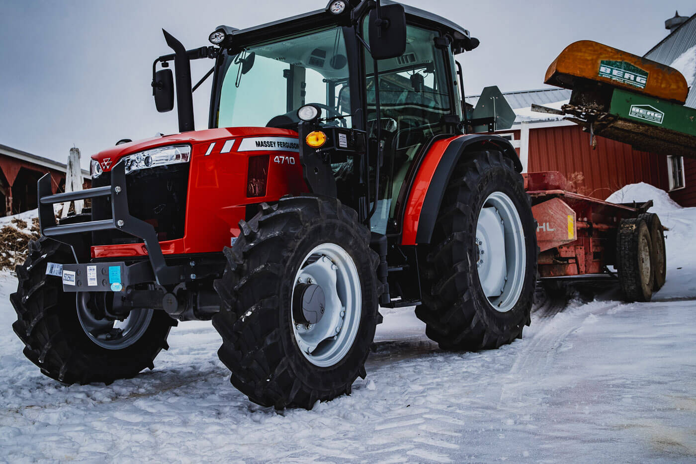 4700 Global Series Utility Tractors